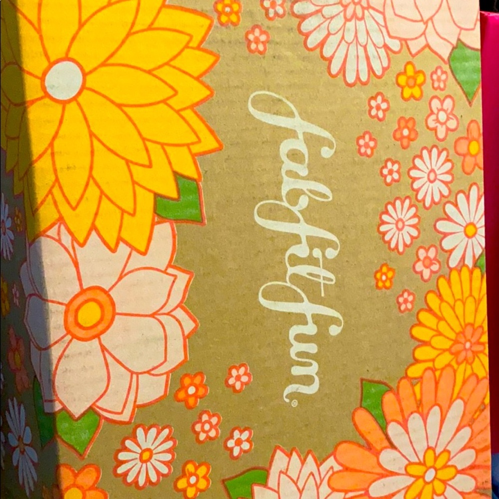 Fabfitfun box
